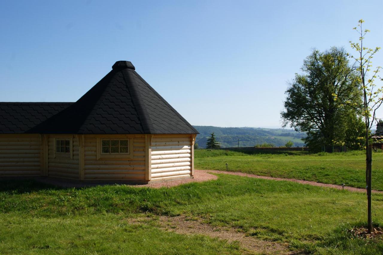 Les Cabanes Du Grand Nord Pradines (Loire) Exterior foto