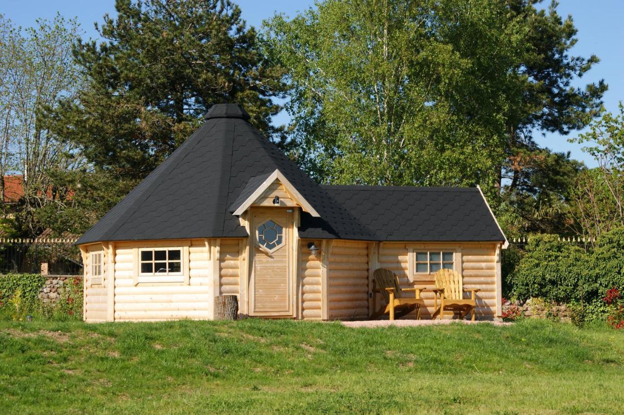 Les Cabanes Du Grand Nord Pradines (Loire) Exterior foto